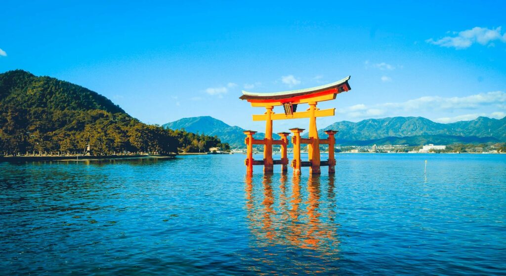 Torii sanctuaire d'Itsukushima